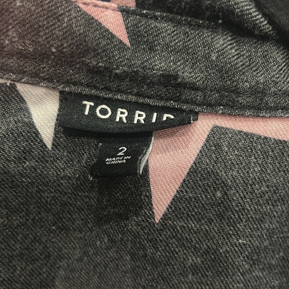 Torrid Black Shirt with Pink and White Stars ( box E) - Picture 2 of 4